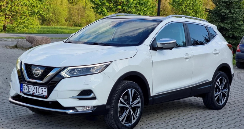 Nissan Qashqai cena 84300 przebieg: 37100, rok produkcji 2017 z Oświęcim małe 781